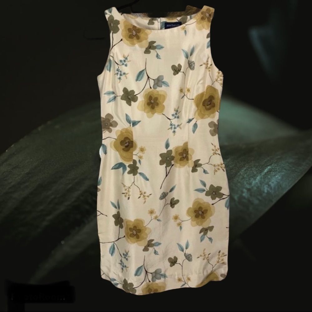 *SALE* EUC Ann Taylor Silk Watercolor Dress!